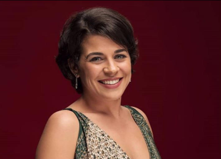 النيابة تحقق في بلاغ الفنانة منى هلا ضد قائد سيارة بتهمة الاعتداء عليها